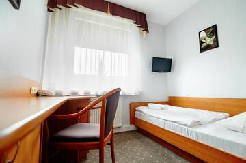 Фото номера Стандартный одноместный номер Отель Hotel Polski г. Мелец 6