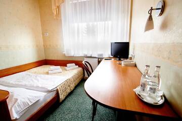 Фото номера Просторный одноместный номер Отель Hotel Polski г. Мелец 3